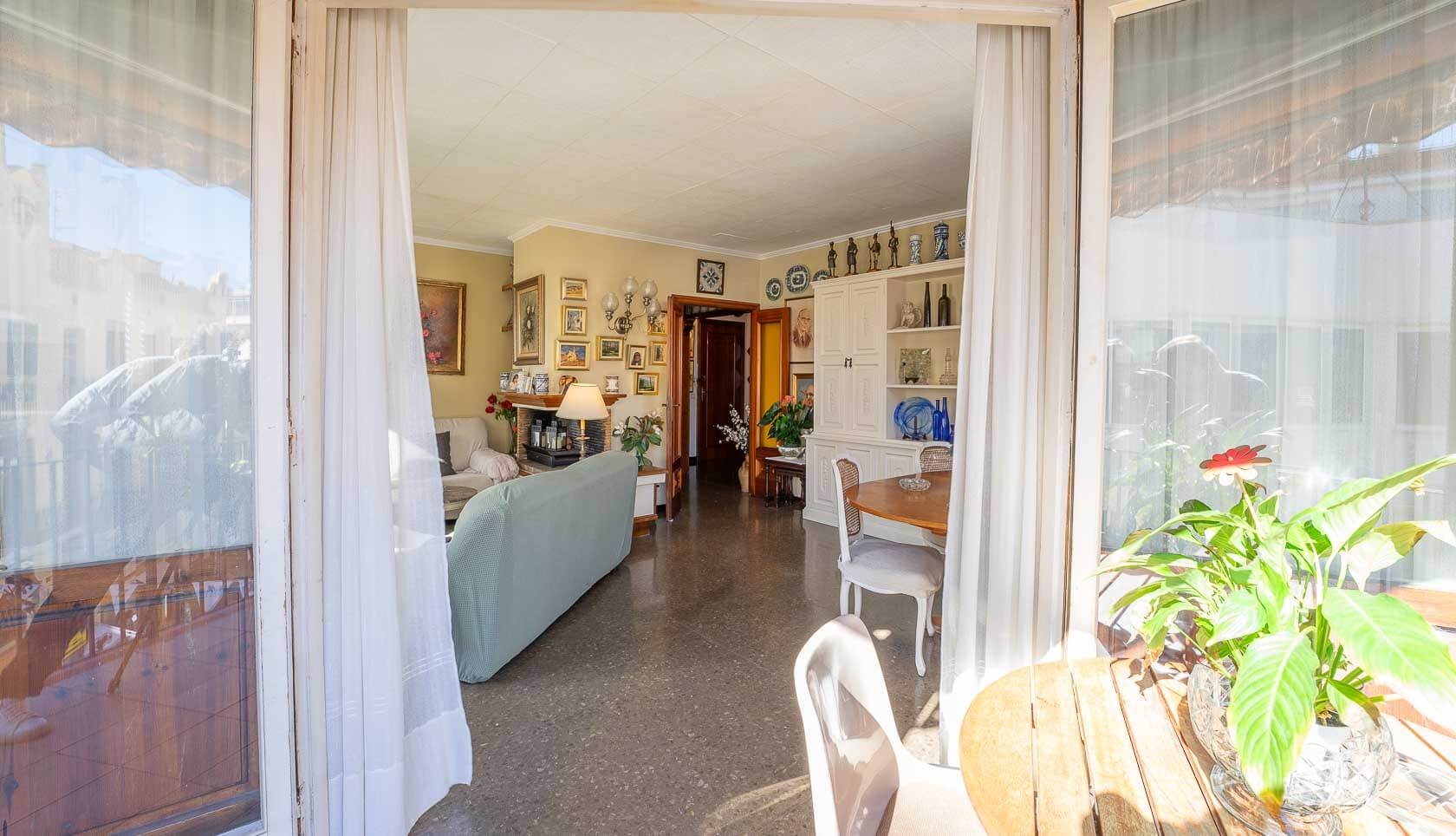 Flat in the centre