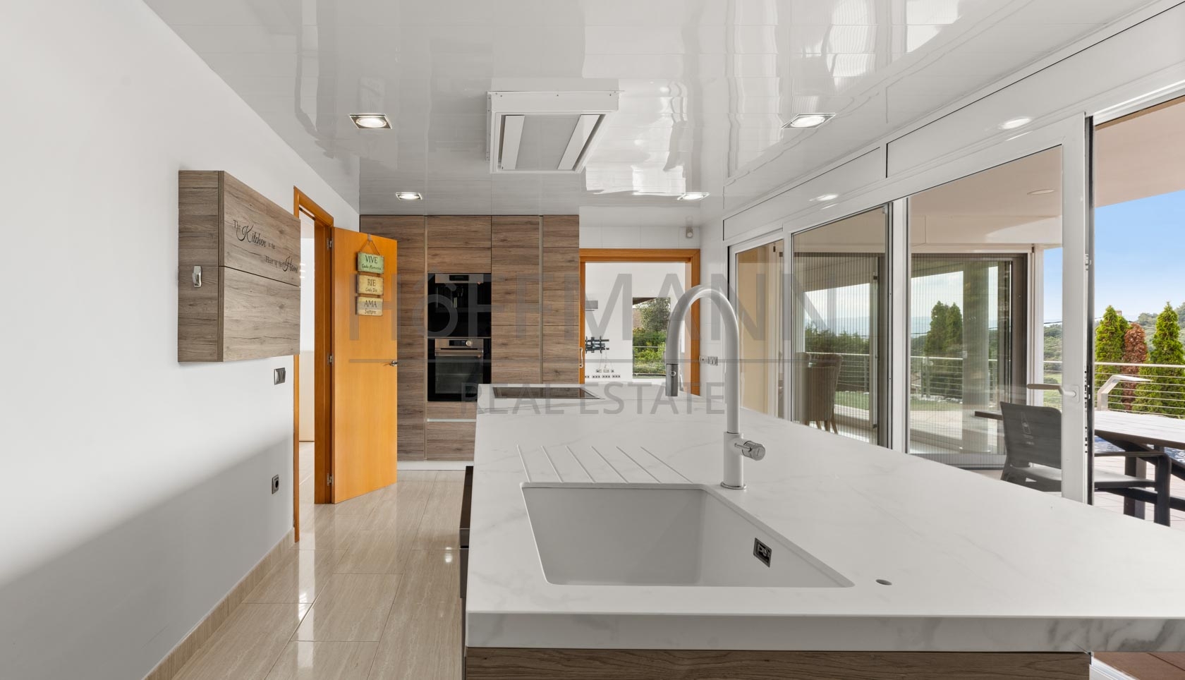 Exclusive home with idyllic landscape views