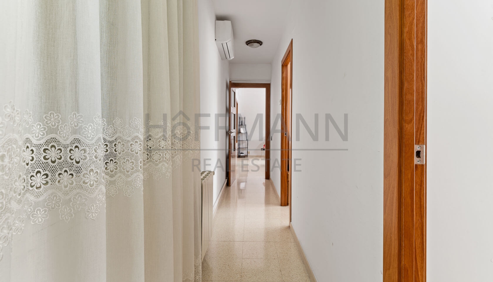 Piso luminoso de 3 habitaciones en Terrassa