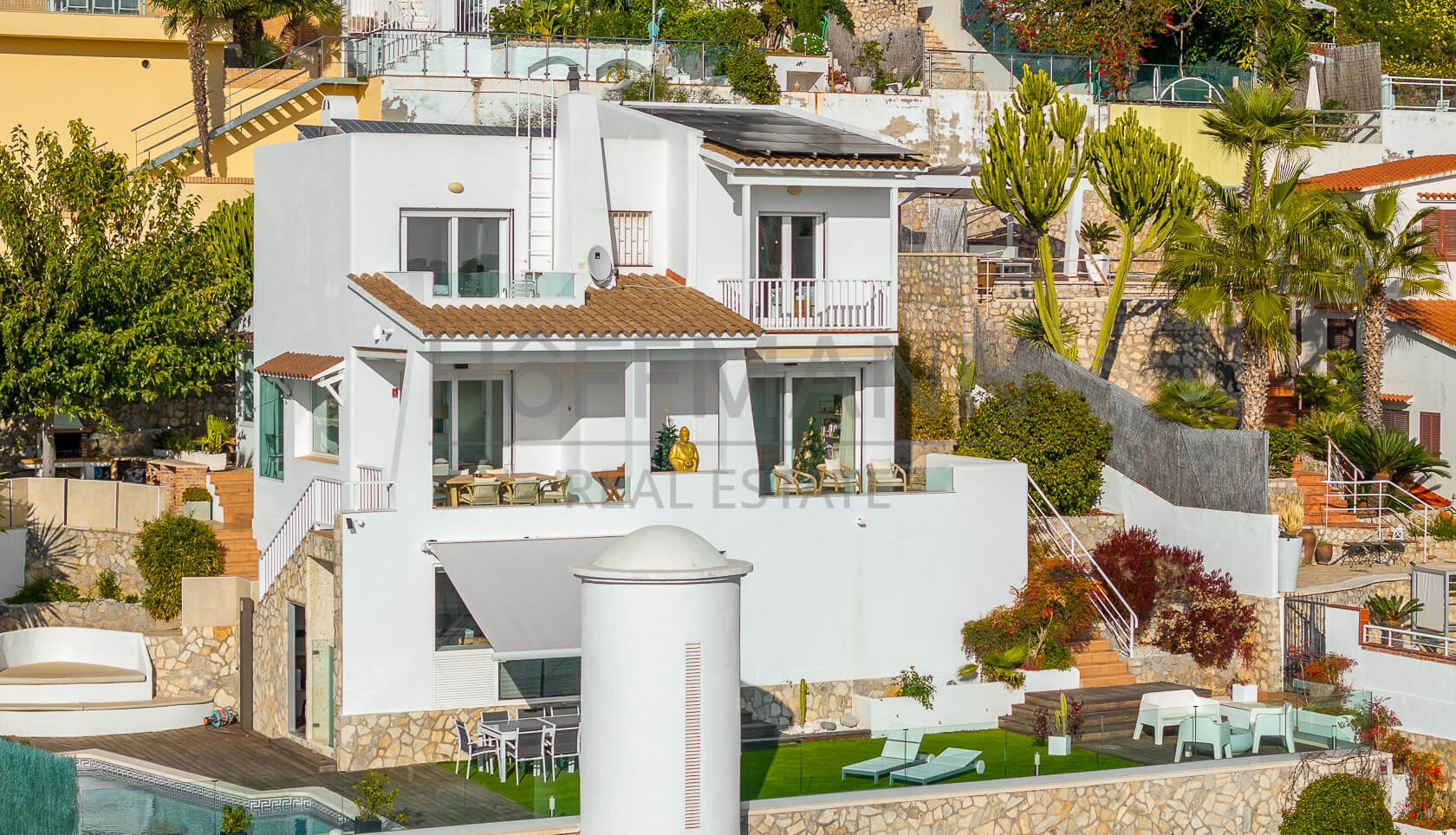 Casa Renovada de Lujo con Vistas al Mar en Sitges