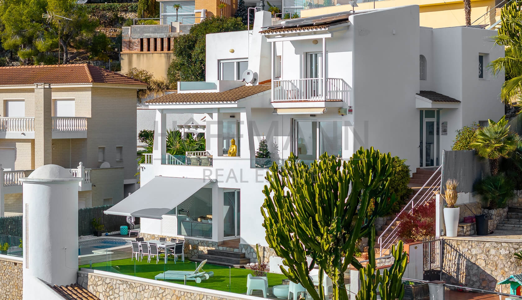 Casa Renovada de Lujo con Vistas al Mar en Sitges