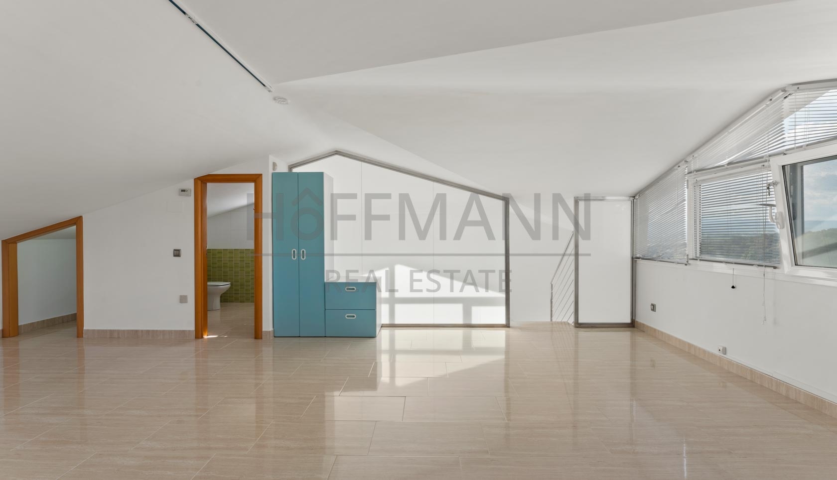 Exclusive home with idyllic landscape views