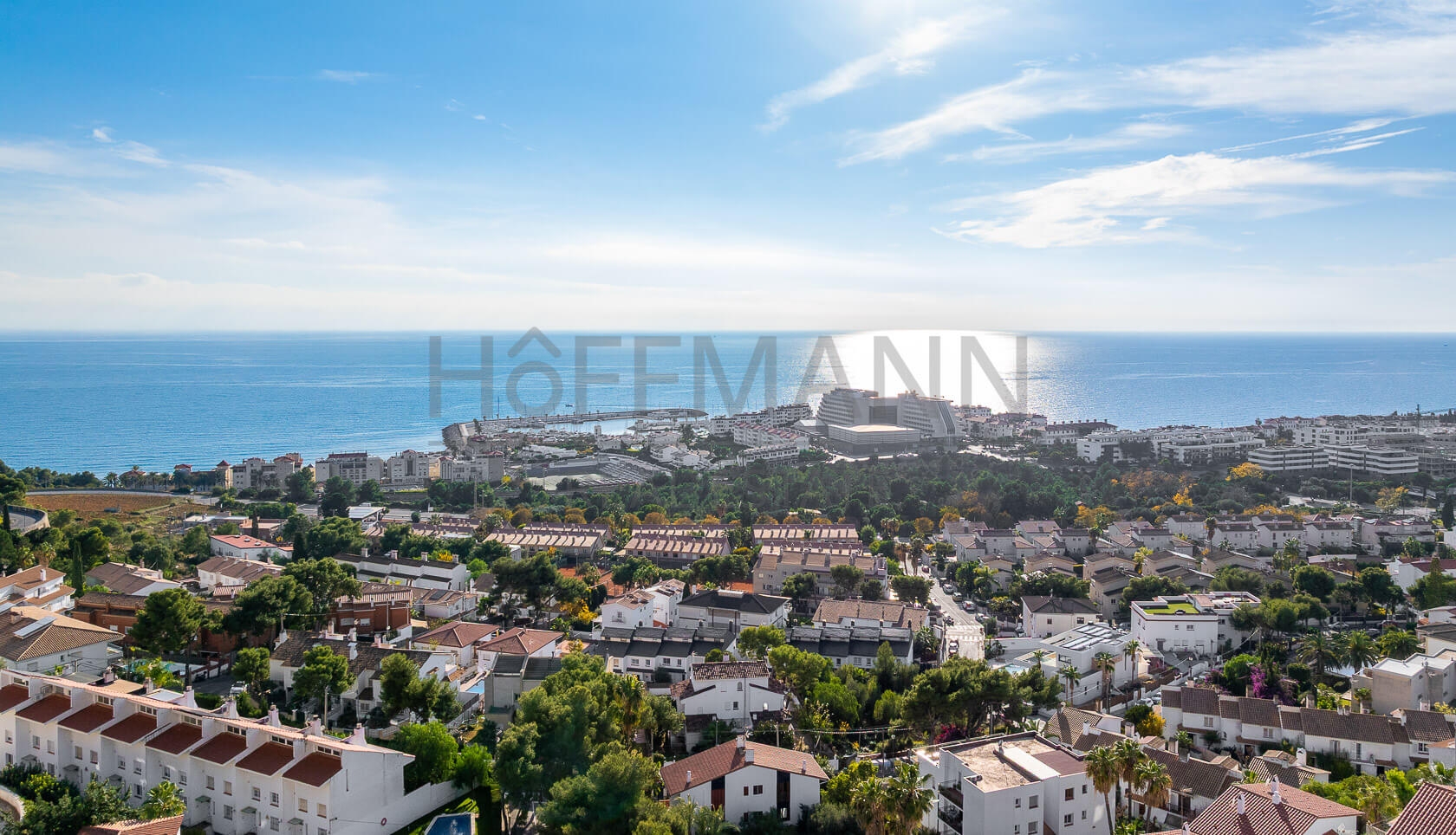 Casa Renovada de Lujo con Vistas al Mar en Sitges