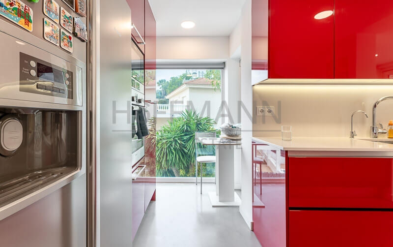 Casa Renovada de Lujo con Vistas al Mar en Sitges