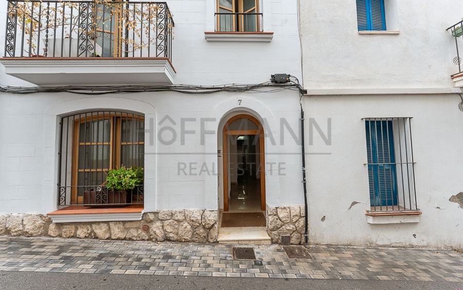 Apartamento renovado con licencia turística en el centro de Sitges