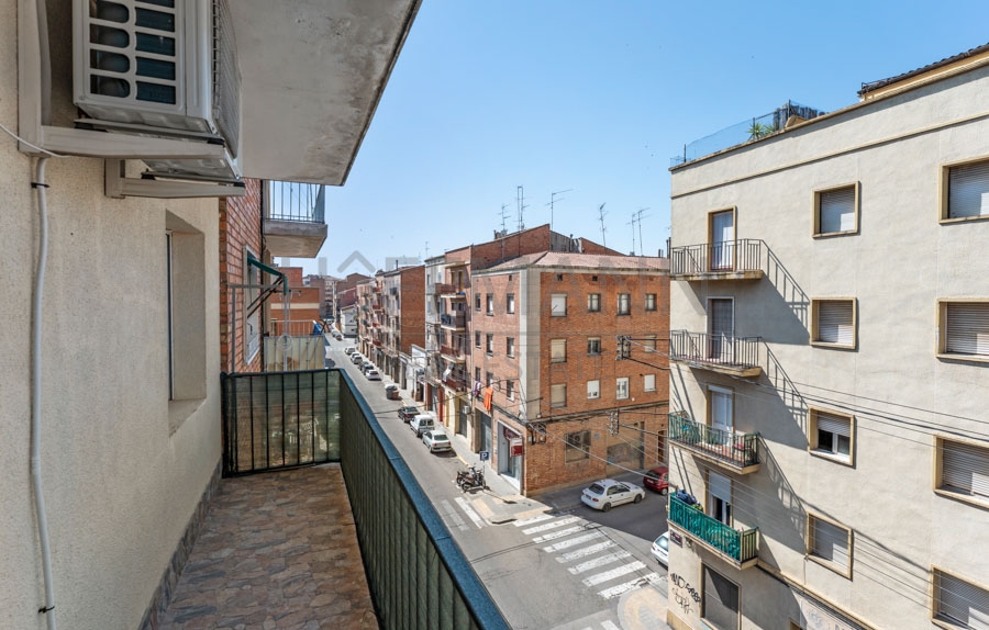 Move in or rent out – renovated investment property with charm