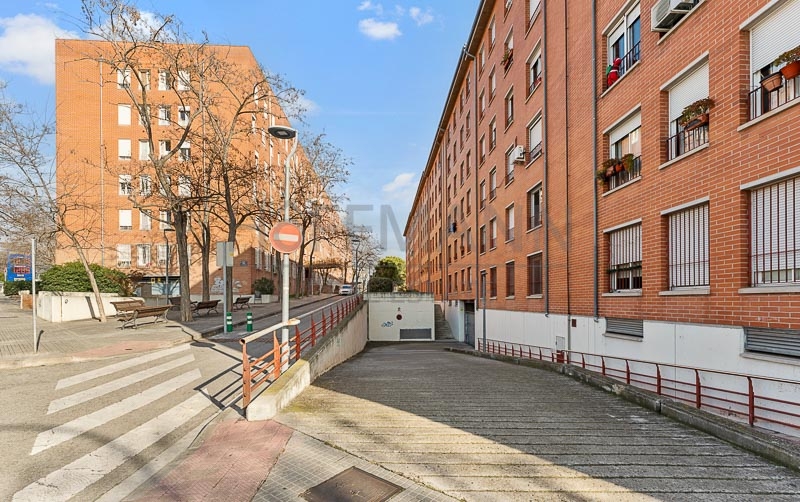 Piso luminoso de 3 habitaciones en Terrassa