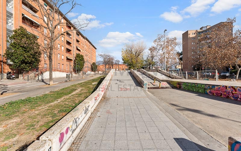 Piso luminoso de 3 habitaciones en Terrassa