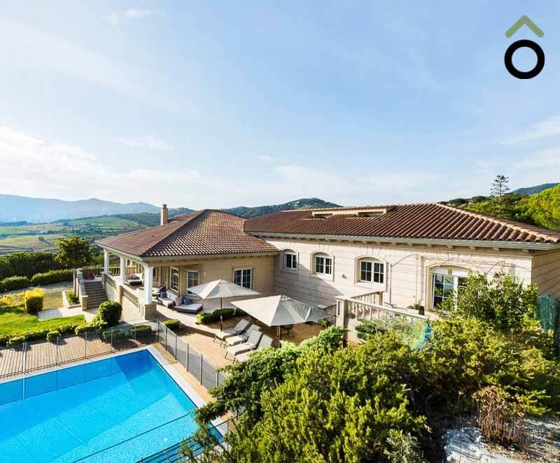 Villa with sea view