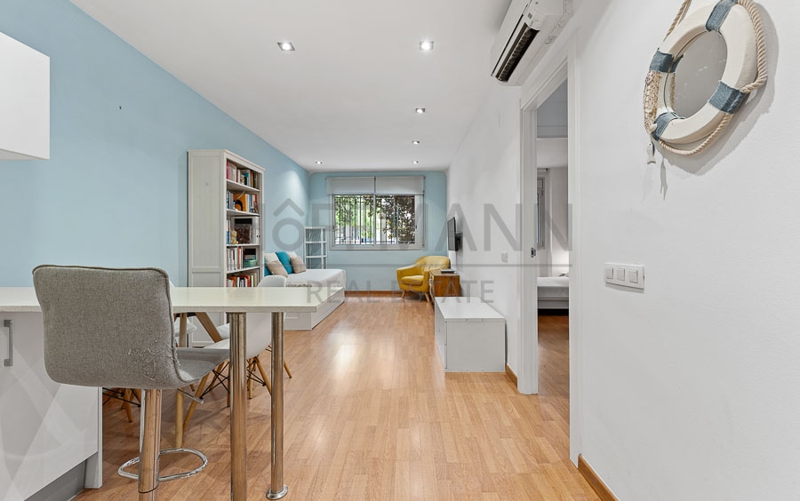 Apartamento renovado con licencia turística en el centro de Sitges