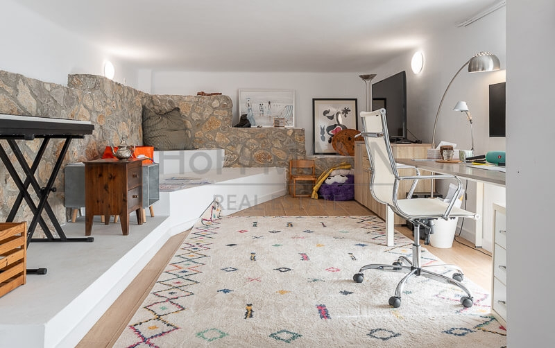 Casa Renovada de Lujo con Vistas al Mar en Sitges
