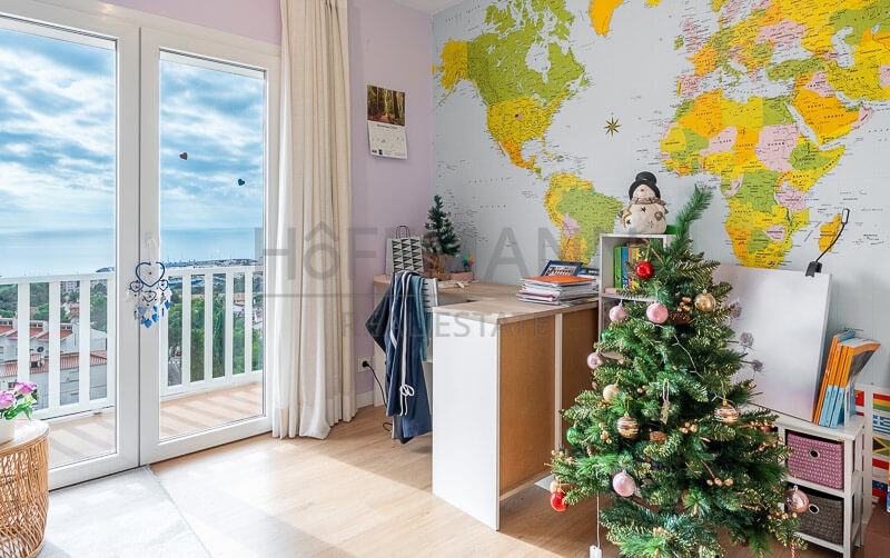 Casa Renovada de Lujo con Vistas al Mar en Sitges