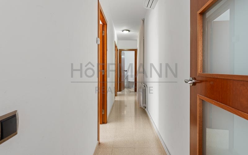 Piso luminoso de 3 habitaciones en Terrassa