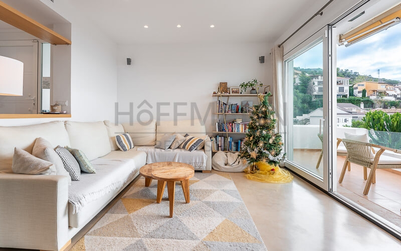 Casa Renovada de Lujo con Vistas al Mar en Sitges