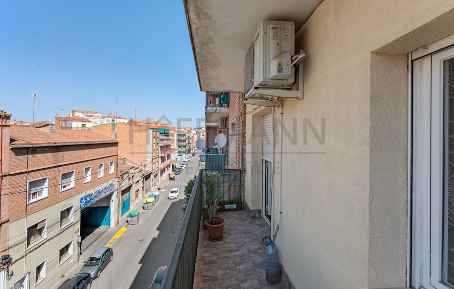 Move in or rent out – renovated investment property with charm