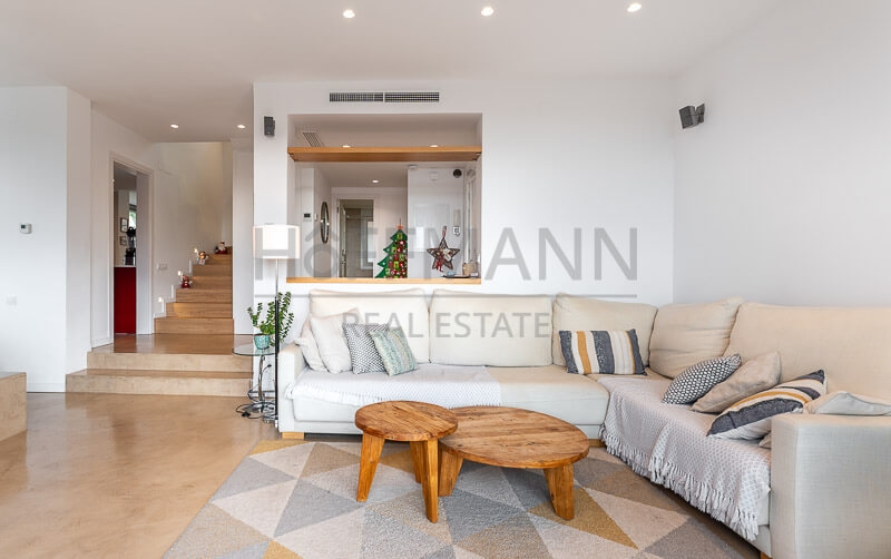 Casa Renovada de Lujo con Vistas al Mar en Sitges